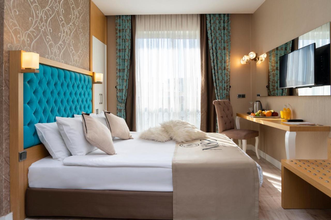 Otel Niss Business 3*